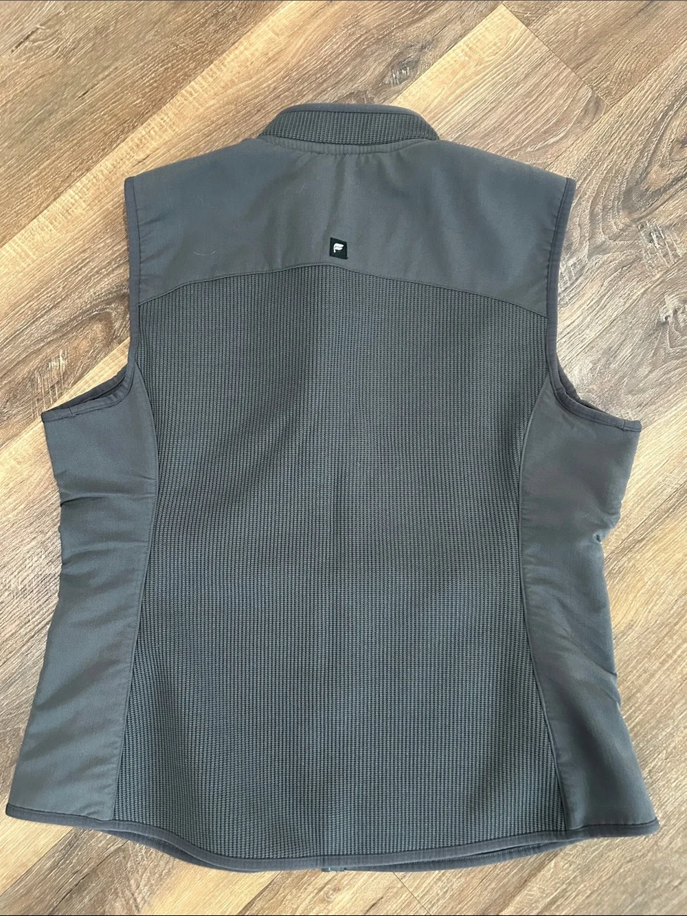 Fabletics men’s gray vest feel good performance, large zip pockets